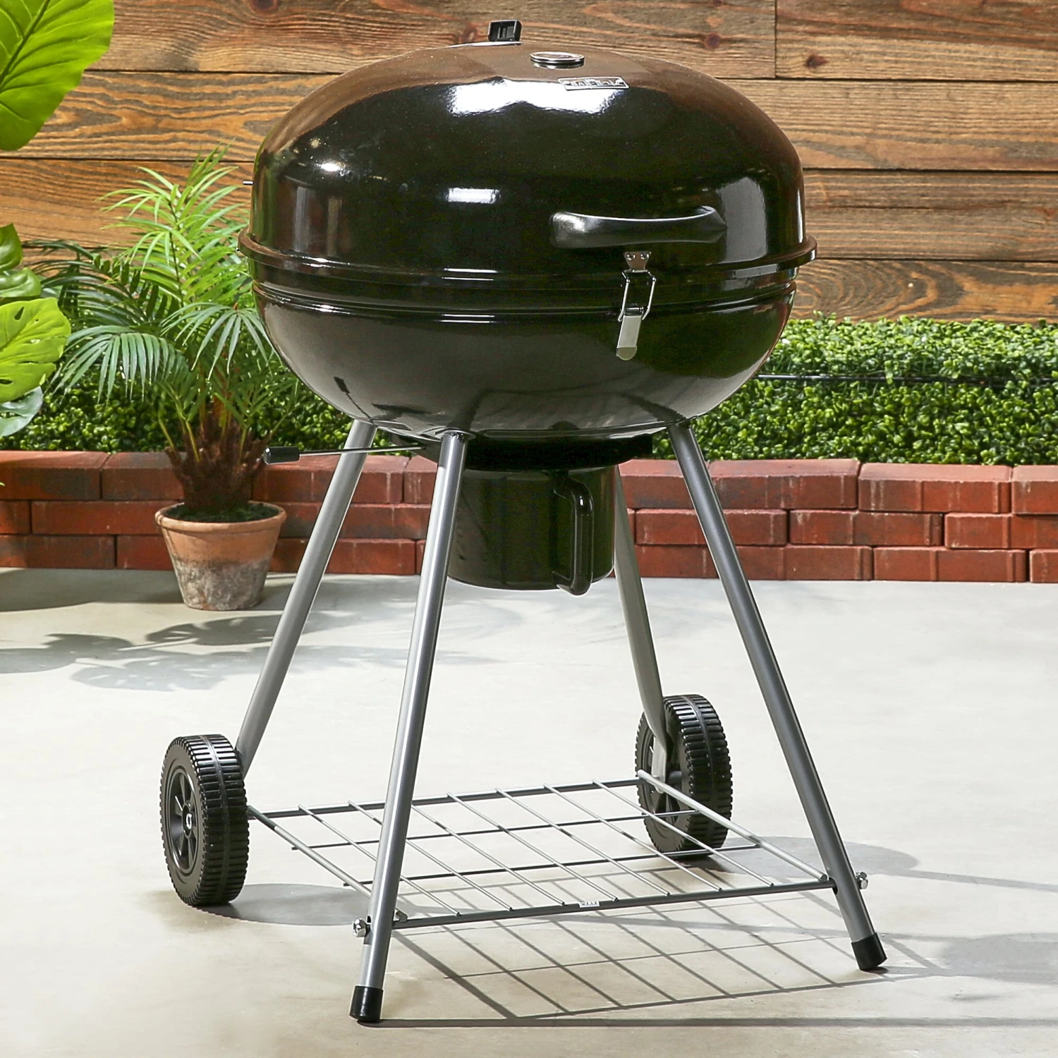 Mr. Bar-B-Q Grills Stand Up Charcoal Grill 22.17-in W Black/Porcelain Kettle Charcoal Grill 4 Mr. Bar-B-Q Grills Stand Up Charcoal Grill 22.17-in W Black/Porcelain Kettle Charcoal Grill - Image 4